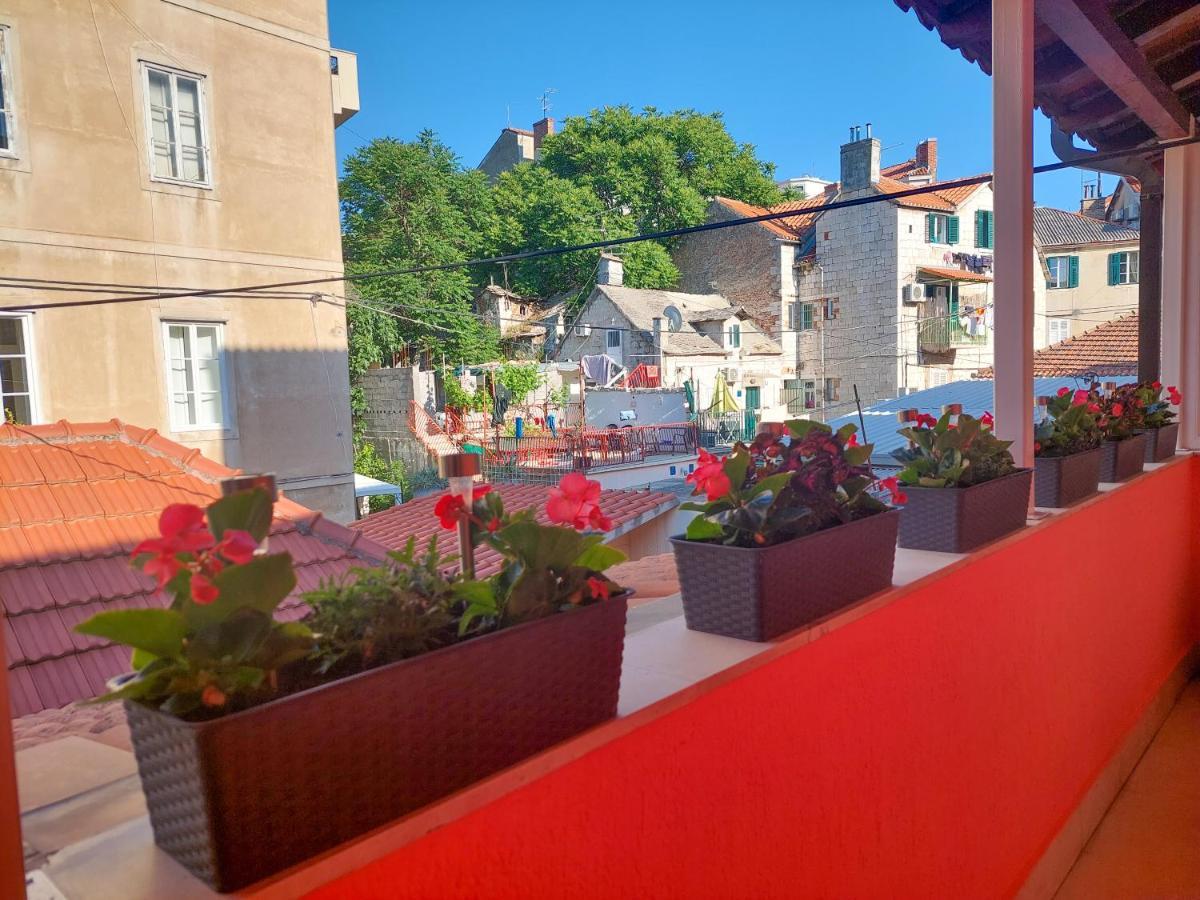 Apartment Dalmatino Split Ngoại thất bức ảnh